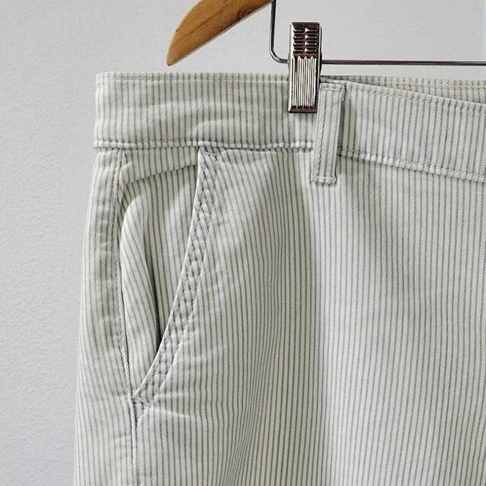 LEVIS striped classic chino shorts blue Sz 18/34w - Picture 2 of 9